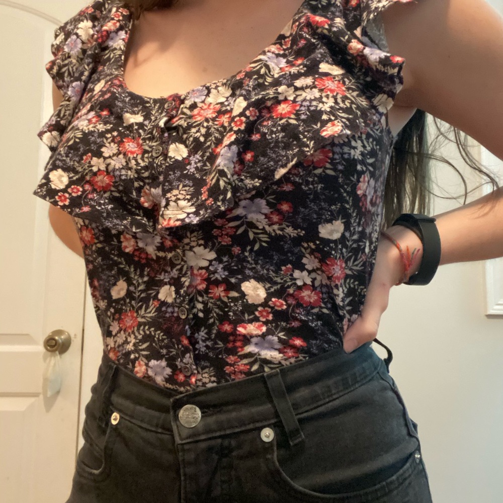 Floral top